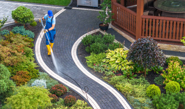 Why Choose Our Certified Pressure Washing Experts for Your Project Needs in Ravensworth, VA?